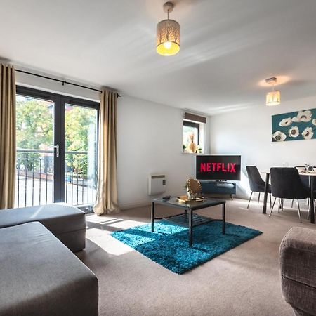 Best Price! Large Spacious 2 Bed Apartment - King Size Or Single Beds, Sofabeds, Smart Tvs, Free Parking Southampton Dış mekan fotoğraf