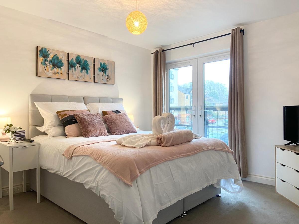 Best Price! Large Spacious 2 Bed Apartment - King Size Or Single Beds, Sofabeds, Smart Tvs, Free Parking Southampton Dış mekan fotoğraf