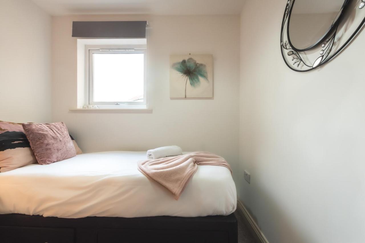 Best Price! Large Spacious 2 Bed Apartment - King Size Or Single Beds, Sofabeds, Smart Tvs, Free Parking Southampton Dış mekan fotoğraf