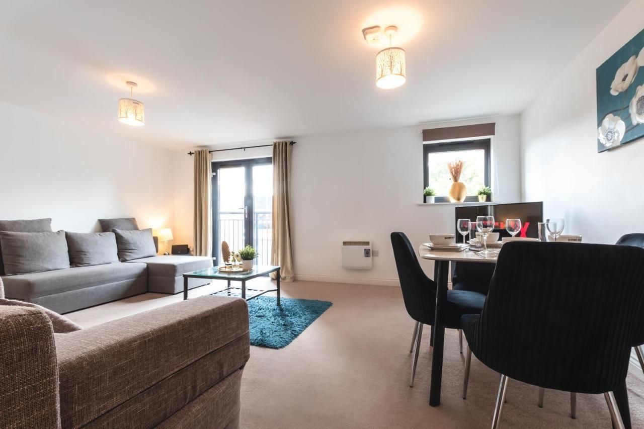 Best Price! Large Spacious 2 Bed Apartment - King Size Or Single Beds, Sofabeds, Smart Tvs, Free Parking Southampton Dış mekan fotoğraf