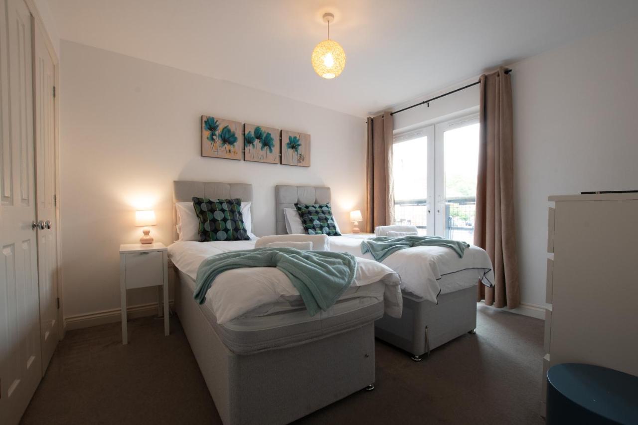 Best Price! Large Spacious 2 Bed Apartment - King Size Or Single Beds, Sofabeds, Smart Tvs, Free Parking Southampton Dış mekan fotoğraf