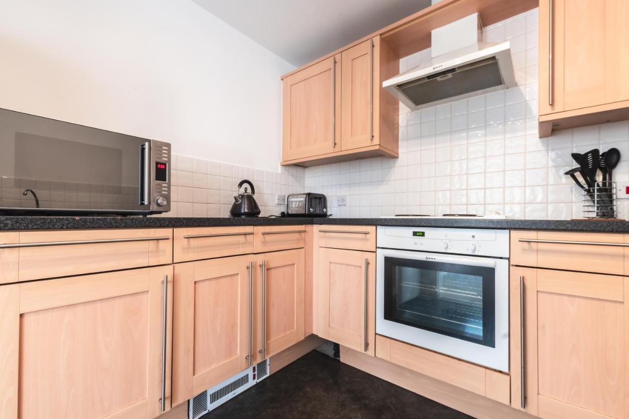 Best Price! Large Spacious 2 Bed Apartment - King Size Or Single Beds, Sofabeds, Smart Tvs, Free Parking Southampton Dış mekan fotoğraf