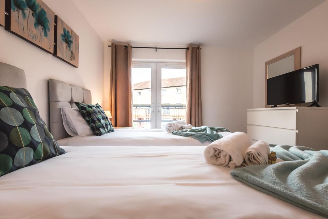 Best Price! Large Spacious 2 Bed Apartment - King Size Or Single Beds, Sofabeds, Smart Tvs, Free Parking Southampton Dış mekan fotoğraf