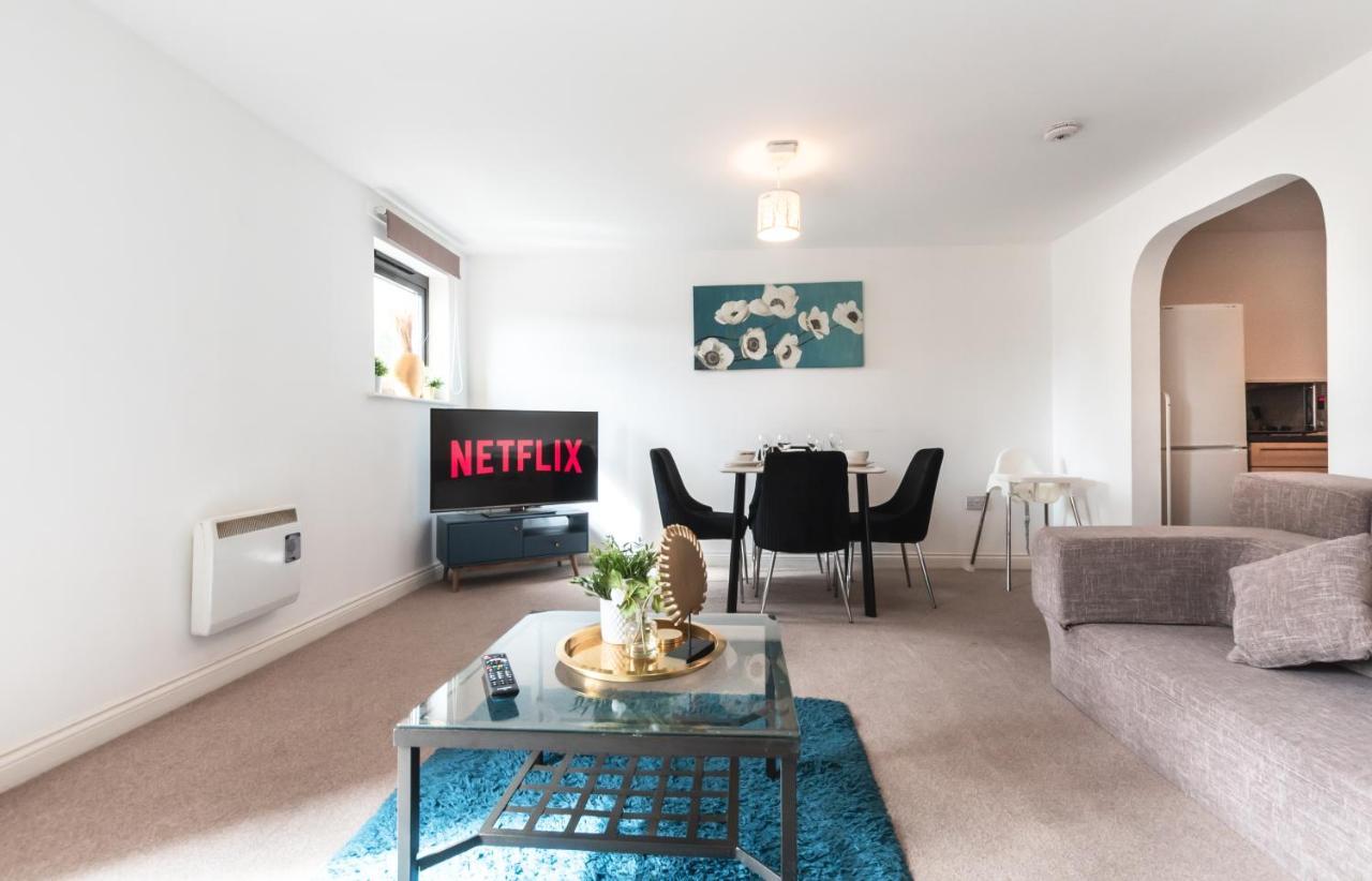 Best Price! Large Spacious 2 Bed Apartment - King Size Or Single Beds, Sofabeds, Smart Tvs, Free Parking Southampton Dış mekan fotoğraf